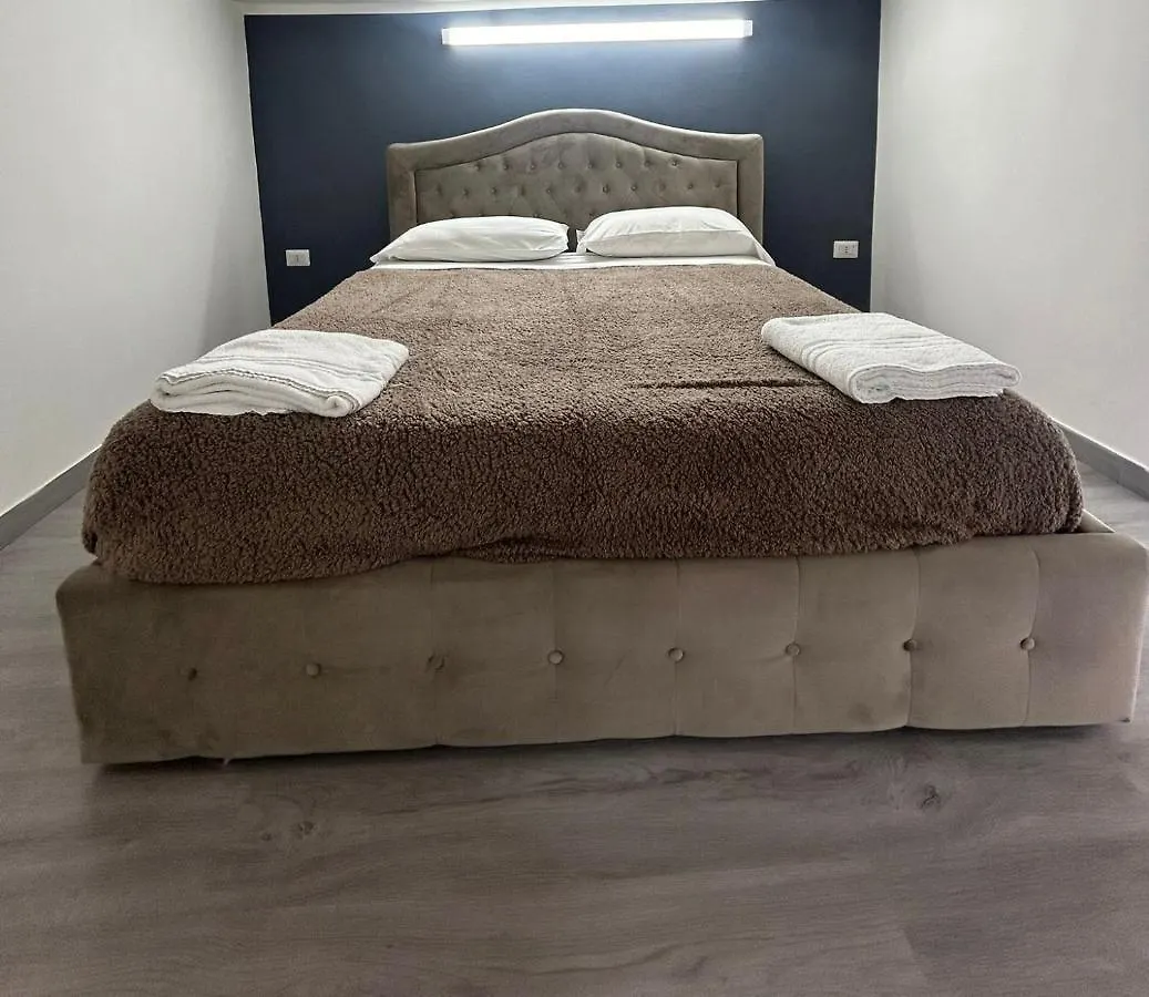 Luigi Luxury Suite Naples Italy