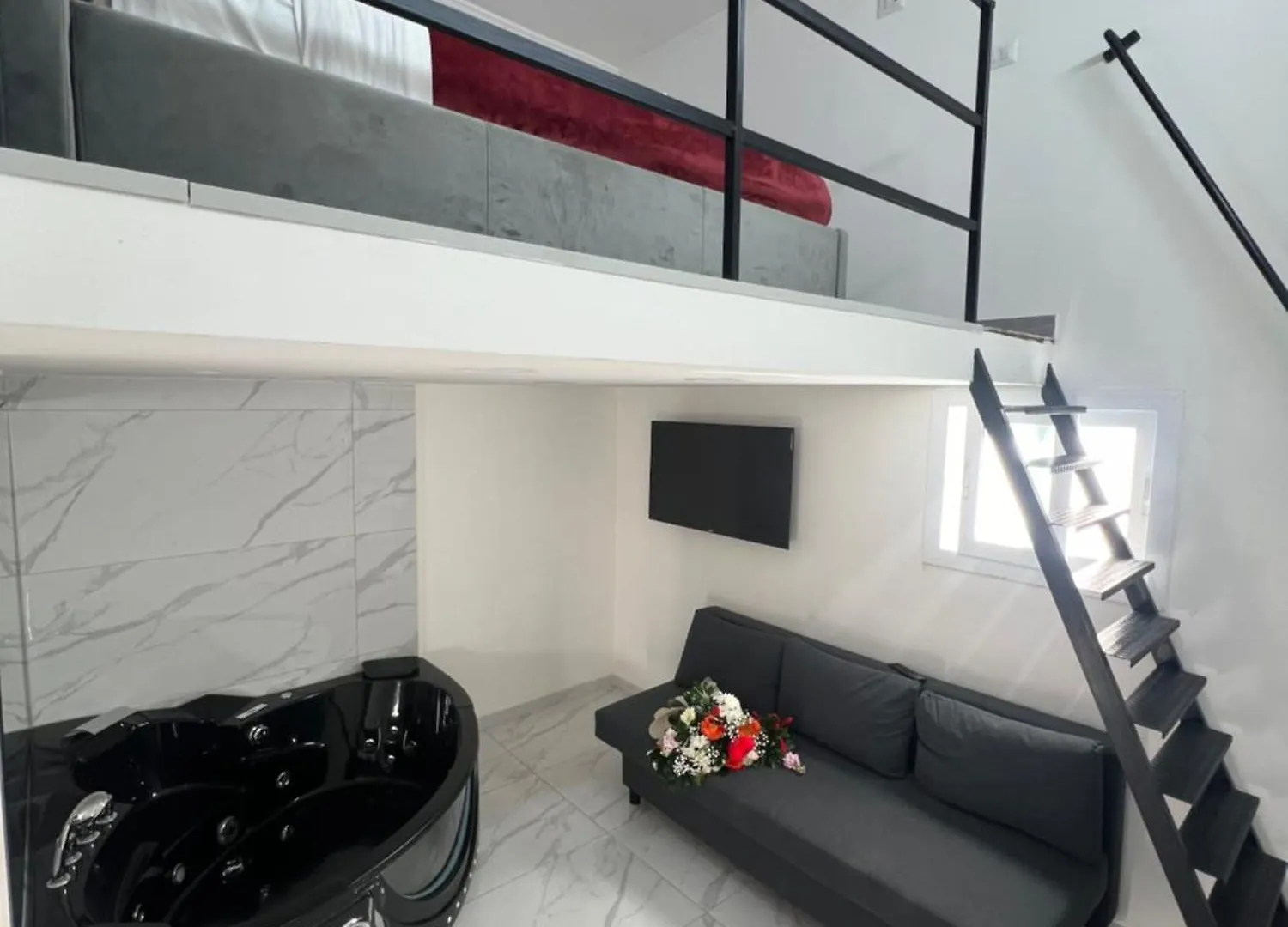 Luigi Luxury Suite Naples